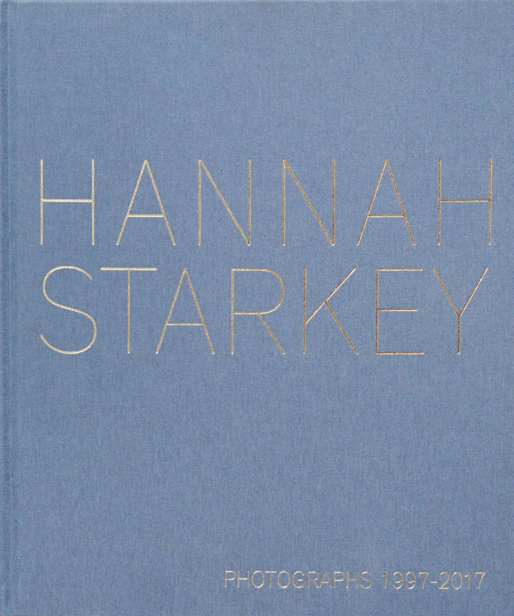 洋書 Hannah Starkey photographs 1997-2017 Hannah Starkey: Photographs 1997 – 2017 - Bookshop Anzenberger Gallery