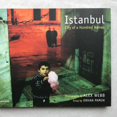 Alex Webb: Istanbul - Bookshop Anzenberger Gallery