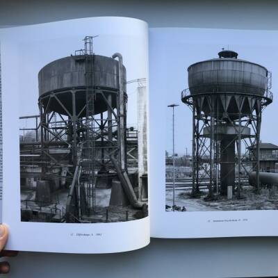Bernd & Hilla Becher: Wassertürme - Bookshop Anzenberger Gallery