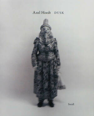 Axel Hoedt: Dusk - Bookshop Anzenberger Gallery