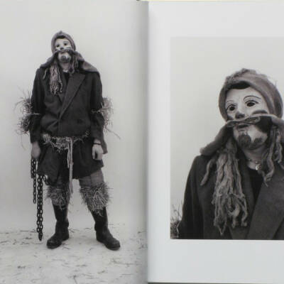 Axel Hoedt: Dusk - Bookshop Anzenberger Gallery