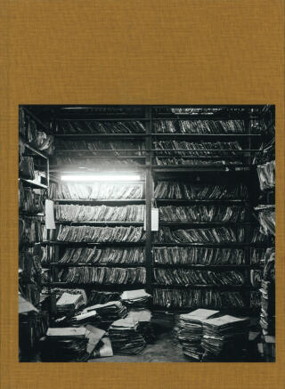 Dayanita Singh: Museum Bhavan (last copy) - Bookshop Dayanita Singh: Museum Bhavan (last copy) - Bookshop