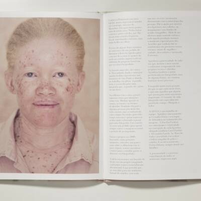 Gustavo Lacerda: Albinos - Bookshop Anzenberger Gallery